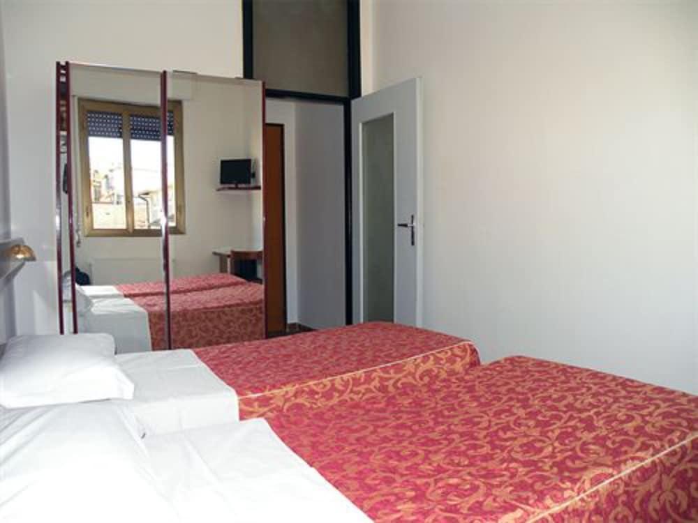 מילאנו Hotel Virgilio מראה חיצוני תמונה